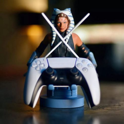 Star Wars Ahsoka Tano telefon és konzol kontroller tartó figura töltéshez